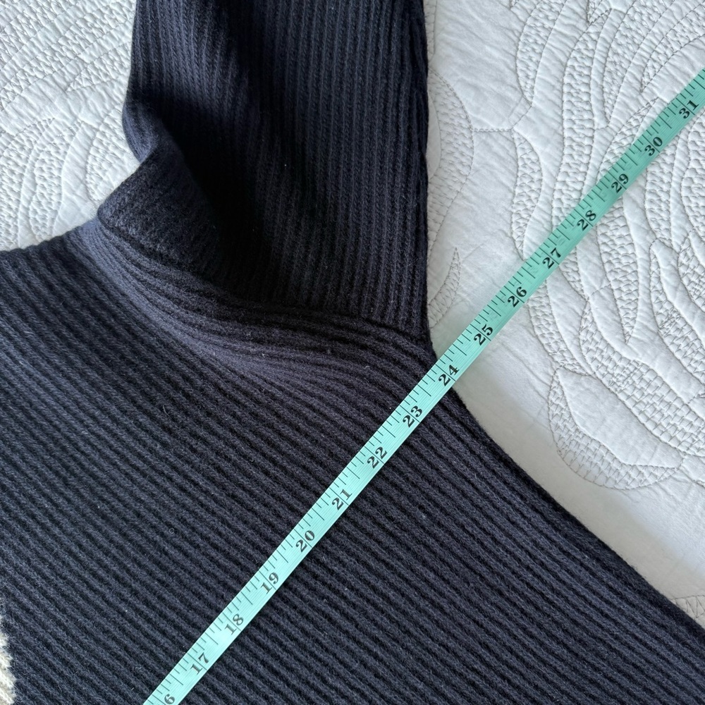 Reiss - Lizzie Cashmere & Wool Blend Sweater - Ivory and Navy - Picture 13 of 14